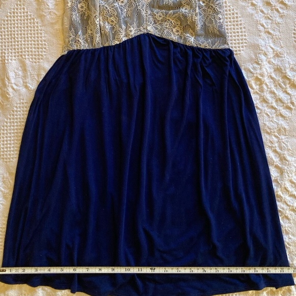 Anthropologie Lace-Embellished Chemise V-neck Navy Blue Rayon Slip by Bordeaux - Picture 9 of 9